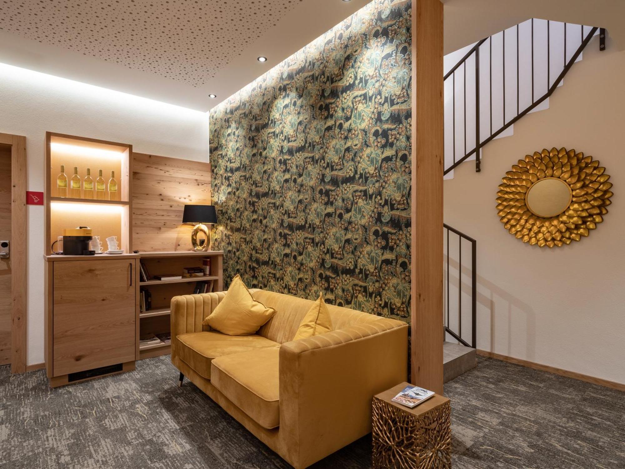 מאיירהופן Appartements Alma מראה חיצוני תמונה